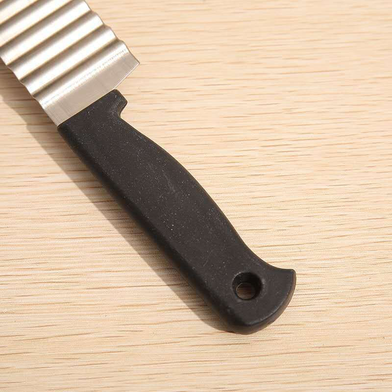 Kitchen Supplies Stainless Steel Potato Chip Slicer Dough Vegetable Fruit Crinkle Wavy Slicer Knife Potato Cutter Chopper French Fry Maker Tools